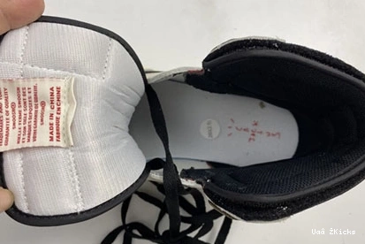 CD4487 Travis Scott x Air 1 220 Resilient Jordan 100 0718